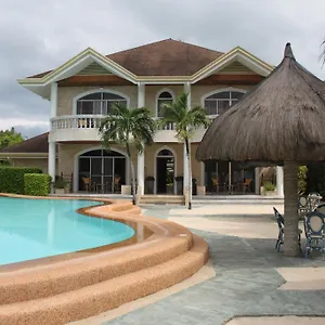 4* Resort Linaw Y Restaurante